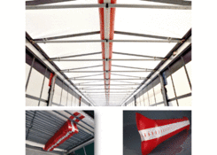 Pneumatic roof tarp lifting